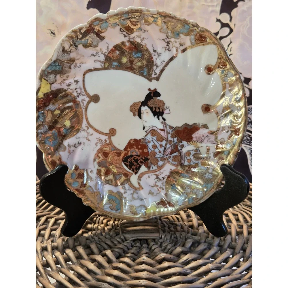 Vintage Japanese Geisha Tea Cups with Antique Japanese‎ Kutani Geisha Plate